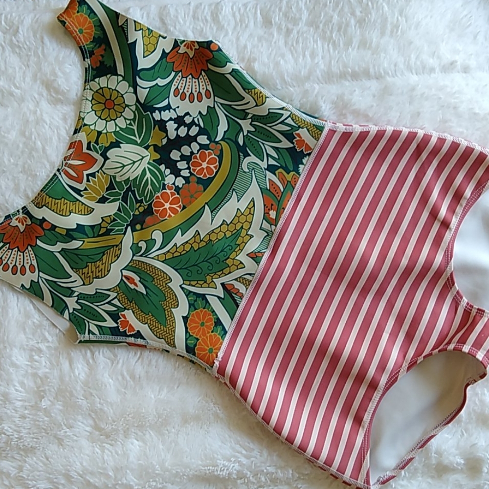 Seea Lido One Piece
